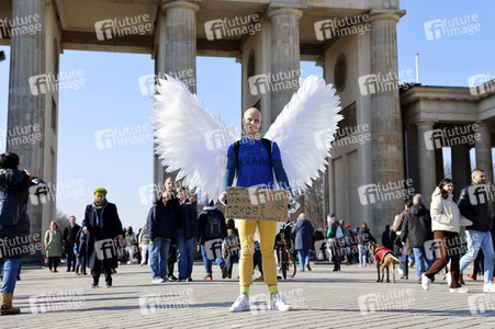 Großdemonstration gegen den Krieg in der Ukraine in Berlin