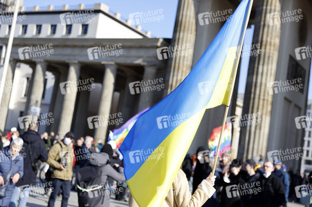 Großdemonstration gegen den Krieg in der Ukraine in Berlin