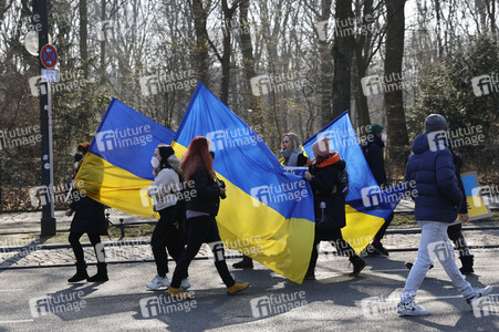 Großdemonstration gegen den Krieg in der Ukraine in Berlin