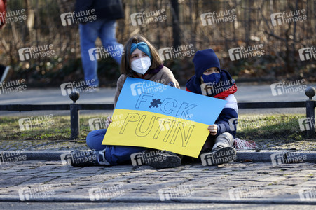 Großdemonstration gegen den Krieg in der Ukraine in Berlin