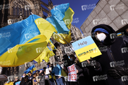 Demonstration gegen den Krieg in der Ukraine in Köln