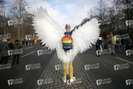 Großdemonstration gegen den Krieg in der Ukraine in Berlin