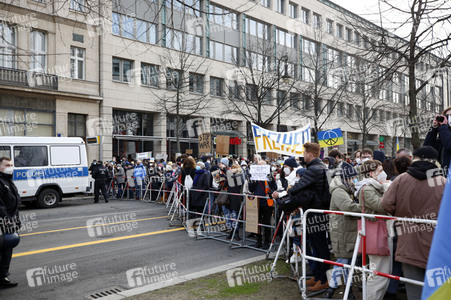 Großdemonstration gegen den Krieg in der Ukraine in Berlin