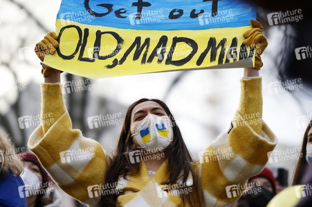 Großdemonstration gegen den Krieg in der Ukraine in Berlin