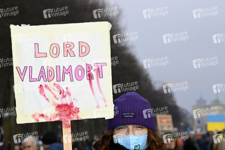 Großdemonstration gegen den Krieg in der Ukraine in Berlin