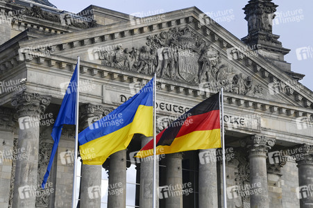Großdemonstration gegen den Krieg in der Ukraine in Berlin