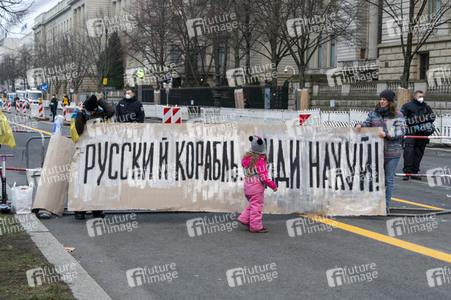 Großdemonstration gegen den Krieg in der Ukraine in Berlin