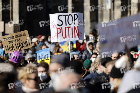 Demonstration gegen den Krieg in der Ukraine in Köln