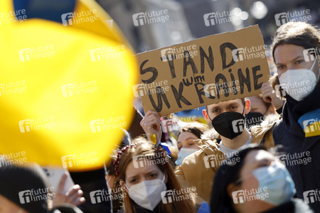 Demonstration gegen den Krieg in der Ukraine in Köln