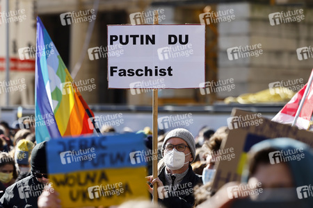 Demonstration gegen den Krieg in der Ukraine in Köln