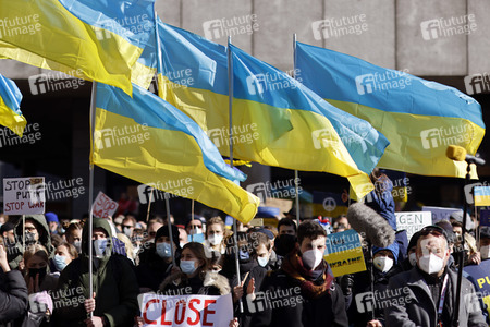 Demonstration gegen den Krieg in der Ukraine in Köln