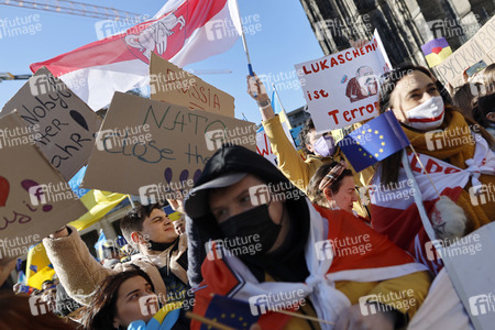 Demonstration gegen den Krieg in der Ukraine in Köln