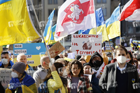 Demonstration gegen den Krieg in der Ukraine in Köln