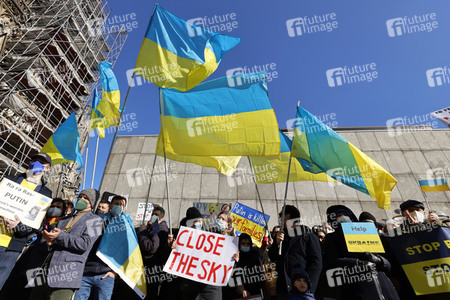 Demonstration gegen den Krieg in der Ukraine in Köln