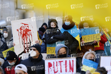 Demonstration gegen den Krieg in der Ukraine in Köln
