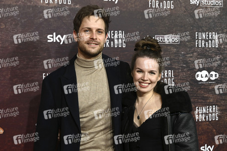 Serienpremiere 'Funeral for a Dog' in München