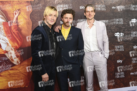 Serienpremiere 'Funeral for a Dog' in München