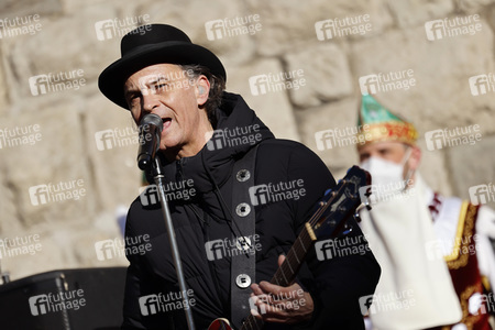 Friedensdemo am Rosenmontag in Köln