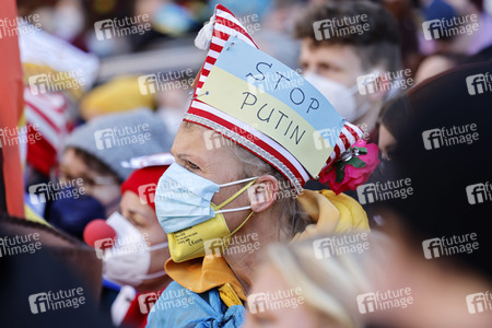 Friedensdemo am Rosenmontag in Köln