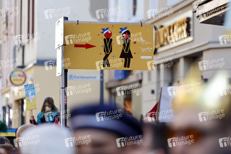 Friedensdemo am Rosenmontag in Köln