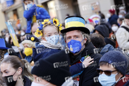 Friedensdemo am Rosenmontag in Köln