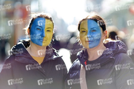 Friedensdemo am Rosenmontag in Köln