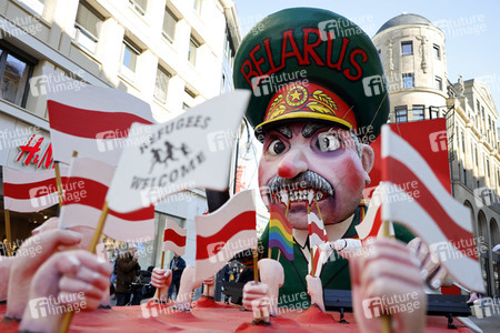 Friedensdemo am Rosenmontag in Köln
