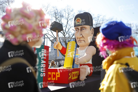 Friedensdemo am Rosenmontag in Köln
