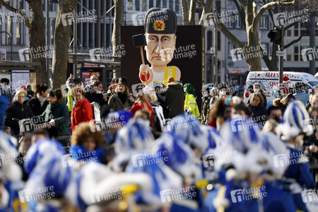 Friedensdemo am Rosenmontag in Köln