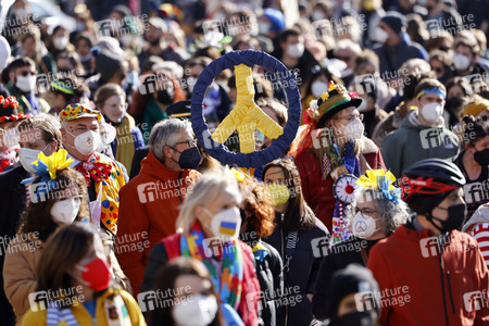 Friedensdemo am Rosenmontag in Köln
