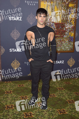 Serienpremiere 'Shining Vale' in Los Angeles