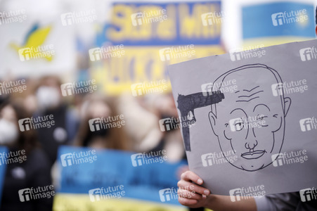 Fridays for Future Demo gegen den Krieg in der Ukraine in Berlin