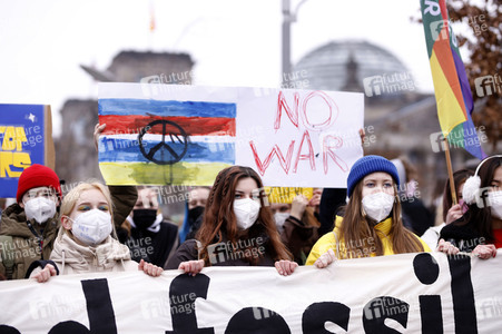 Fridays for Future Demo gegen den Krieg in der Ukraine in Berlin