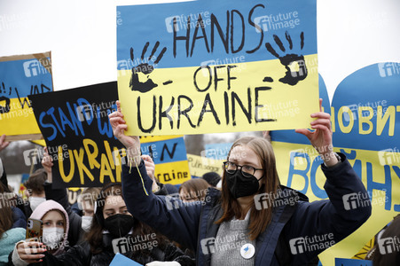 Fridays for Future Demo gegen den Krieg in der Ukraine in Berlin
