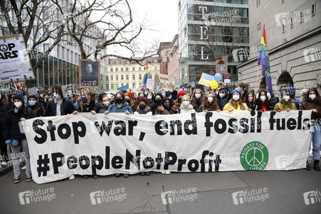 Fridays for Future Demo gegen den Krieg in der Ukraine in Berlin