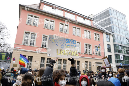 Fridays for Future Demo gegen den Krieg in der Ukraine in Berlin