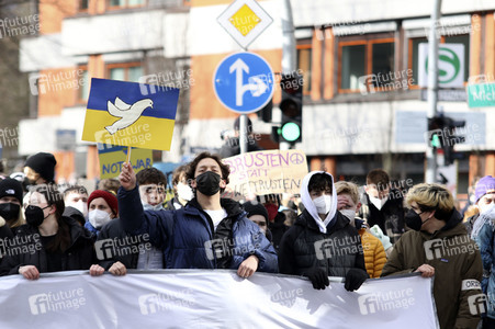 Fridays for Future Demo gegen den Krieg in der Ukraine in Hamburg