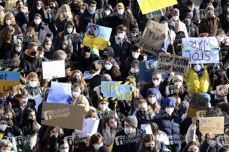 Fridays for Future Demo gegen den Krieg in der Ukraine in Hamburg