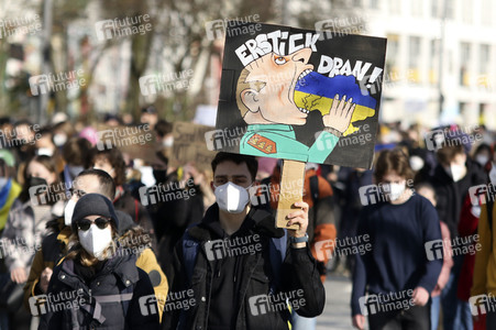 Fridays for Future Demo gegen den Krieg in der Ukraine in Hamburg