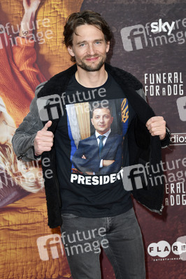 Serienpremiere 'Funeral for a Dog' in Berlin