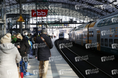 Ankunft ukrainischer Flüchtlinge auf dem Hauptbahnhof Berlin