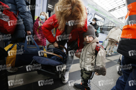 Ankunft ukrainischer Flüchtlinge auf dem Hauptbahnhof Berlin