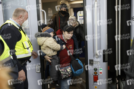 Ankunft ukrainischer Flüchtlinge auf dem Hauptbahnhof Berlin