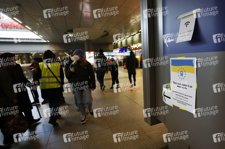 Ankunft ukrainischer Flüchtlinge auf dem Hauptbahnhof Berlin