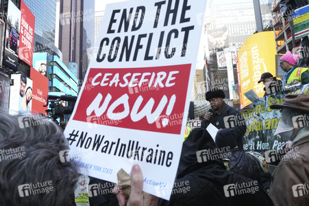 Demonstration gegen ein NATO-Engagement in Europa in New York