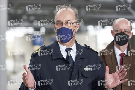 Zeltunterkünfte für ukrainische Flüchtlinge in Hannover