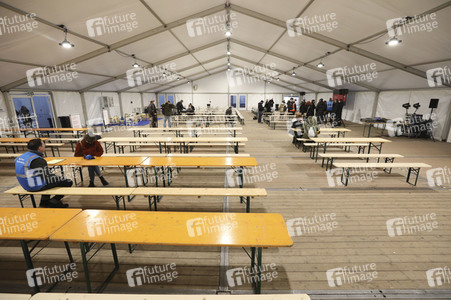 Ankunftszelt für Ukraine-Flüchtlinge in Berlin