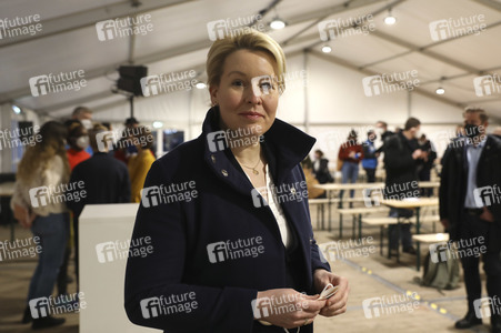 Ankunftszelt für Ukraine-Flüchtlinge in Berlin
