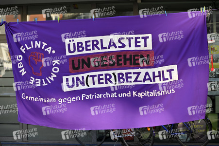 Kita Warnstreik am Weltfrauentag in Nürnberg