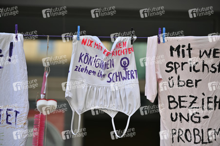 Kita Warnstreik am Weltfrauentag in Nürnberg